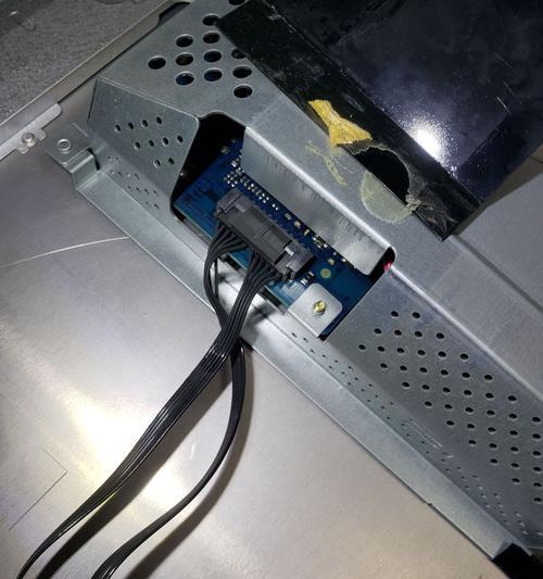 戴尔老款显示器发黄的解决方法（如何修复戴尔老款显示器发黄问题）