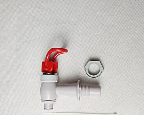 净水器进水阀门爆裂原因分析（探究净水器进水阀门爆裂的原因及防范措施）