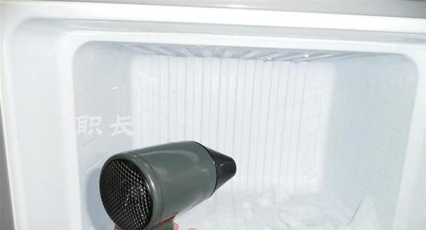 冰柜结霜薄的原因及解决方法（深入分析冰柜结霜薄现象）