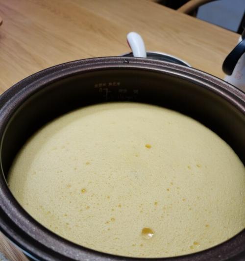电饭煲蒸蛋糕故障解决办法（详解电饭煲蒸蛋糕故障及修复方法）