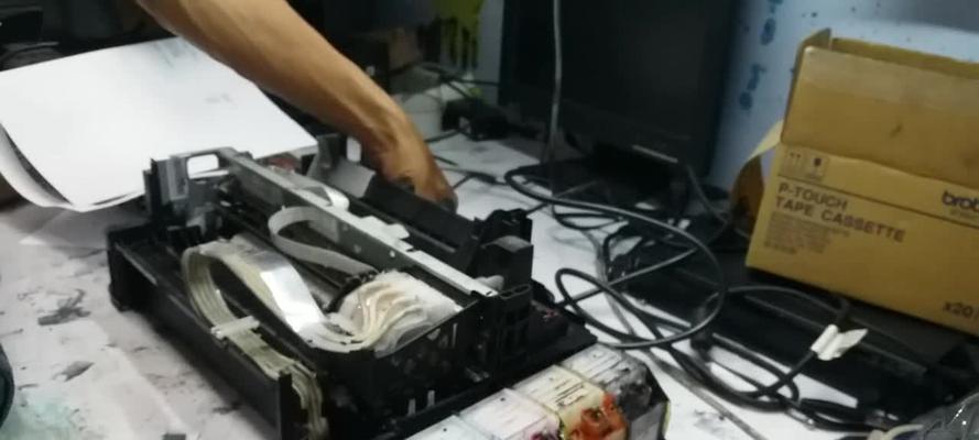 复印机连续进纸故障解决方案（如何解决复印机连续进纸故障及保护打印质量）