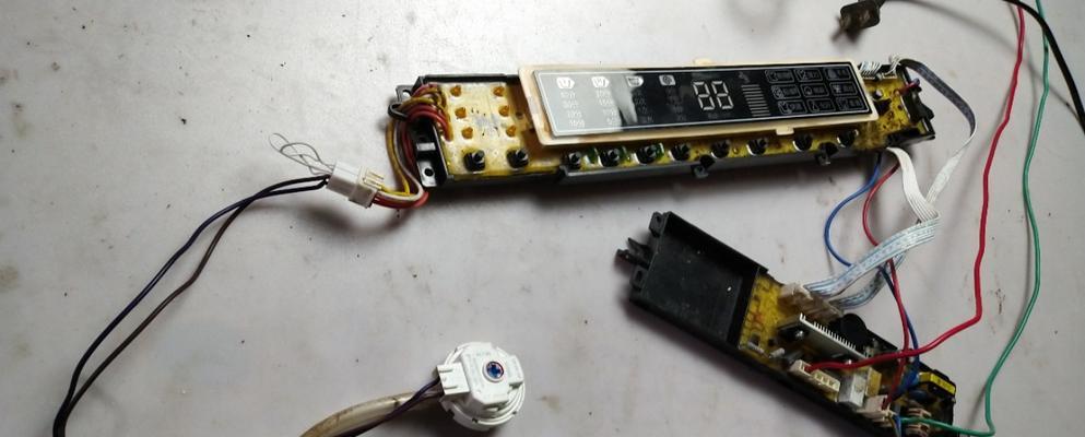 揭秘海尔洗衣机E4故障解决大全（海尔洗衣机E4故障的原因）