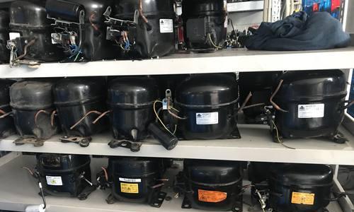 冰柜压缩机水管跳闸解决方案（压缩机水管跳闸原因及处理方法）