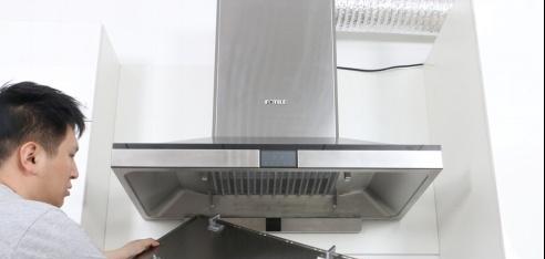 扬子油烟机清洗全攻略（轻松掌握清洗技巧，延长使用寿命）
