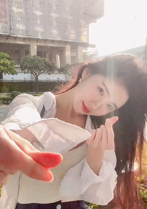 开会时手机拍照逆光怎么处理？有哪些技巧？