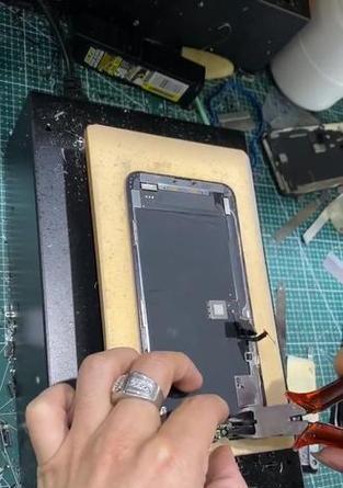 苹果支架手机框拆卸方法是什么？拆卸时需要注意什么？