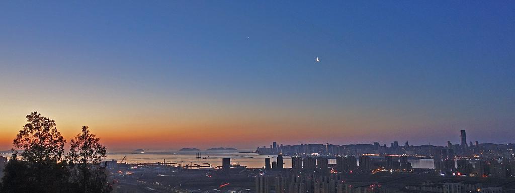 如何用手机拍摄土星和三星？
