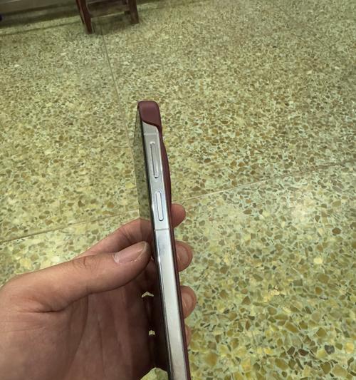 华为mate70背壳材质有何特点？如何保养？