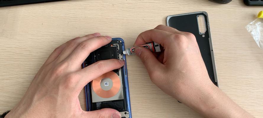 电脑配件胶水使用方法视频教程？