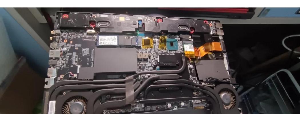 笔记本电脑地架的拆卸方法是什么？